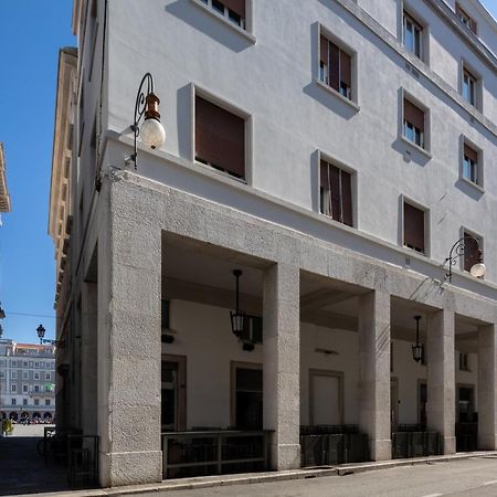 Vis A Vis Apartments Трієст Екстер'єр фото